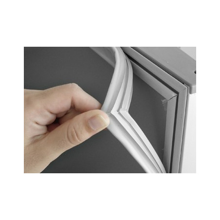 Chambre refroidissement 8/16 fûts/cajots avec groupe réfrigérant avec 2°  +8°c